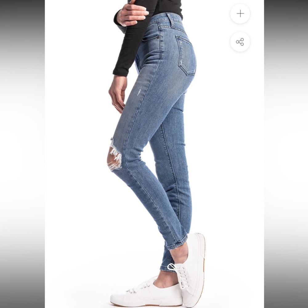Women's Skinny Jeans in Blue